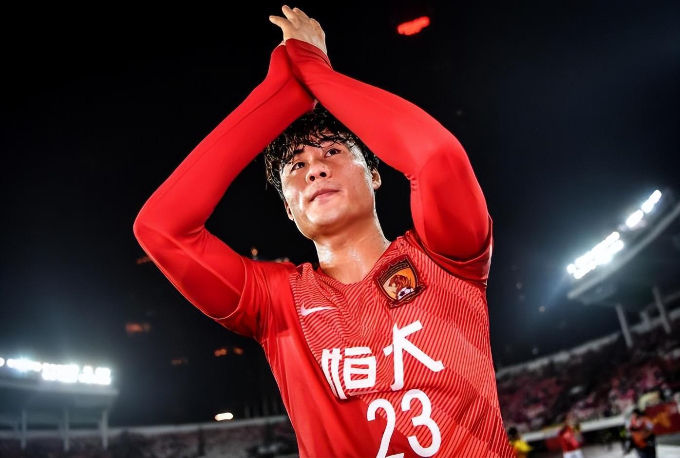 开云登录-武汉三镇冬训出现功勋外援身影,上赛季表现不俗,值得莫拉重用