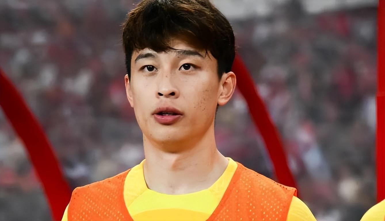 开云注册入口-喜讯!国安一线队教练组有望迎来久违的本土新大鱼,曾留洋本菲卡