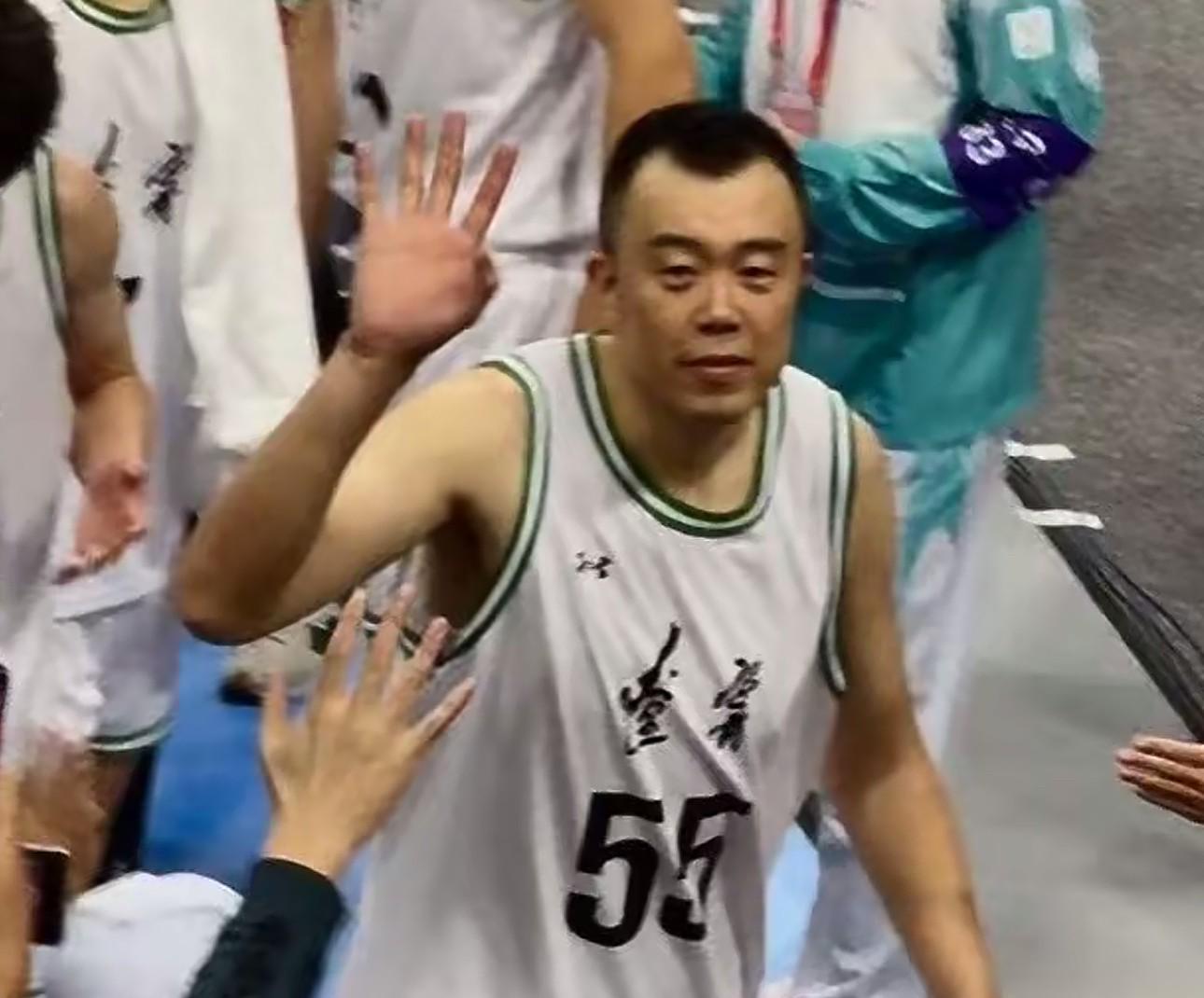 开云登录-辽宁日报:原辽篮队长韩德君有望加入“东北超”沈阳队